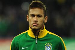 开云APP-跨界鏖战，从戴维斯杯的硝烟到温网的王座—德约科维奇的双面统治艺术