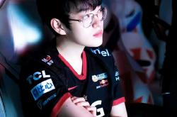 开云体育登录-EDG血洗EG，Scout单局斩获MVP宿敌对决淘汰赛，让粉丝疯狂欢呼