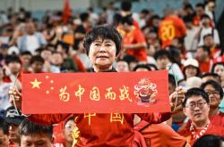 开云体育下载-运动员发挥出色，五环旗飘扬