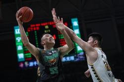 开云体育中国-球员在联赛上精湛技艺眼花缭乱