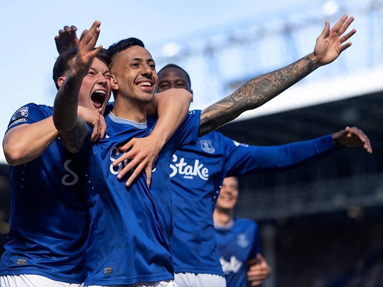 南安普顿客场不敌对手，遭遇失败的简单介绍