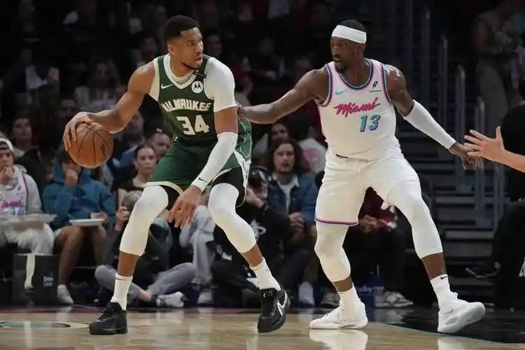 雄鹿击败奇才，字母哥再度砍下三双