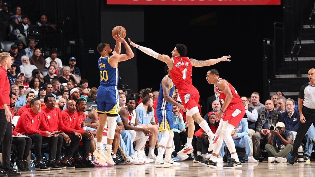 勇士队再次击败对手,保持不败纪录 勇士队再次击败对手,保持不败纪录