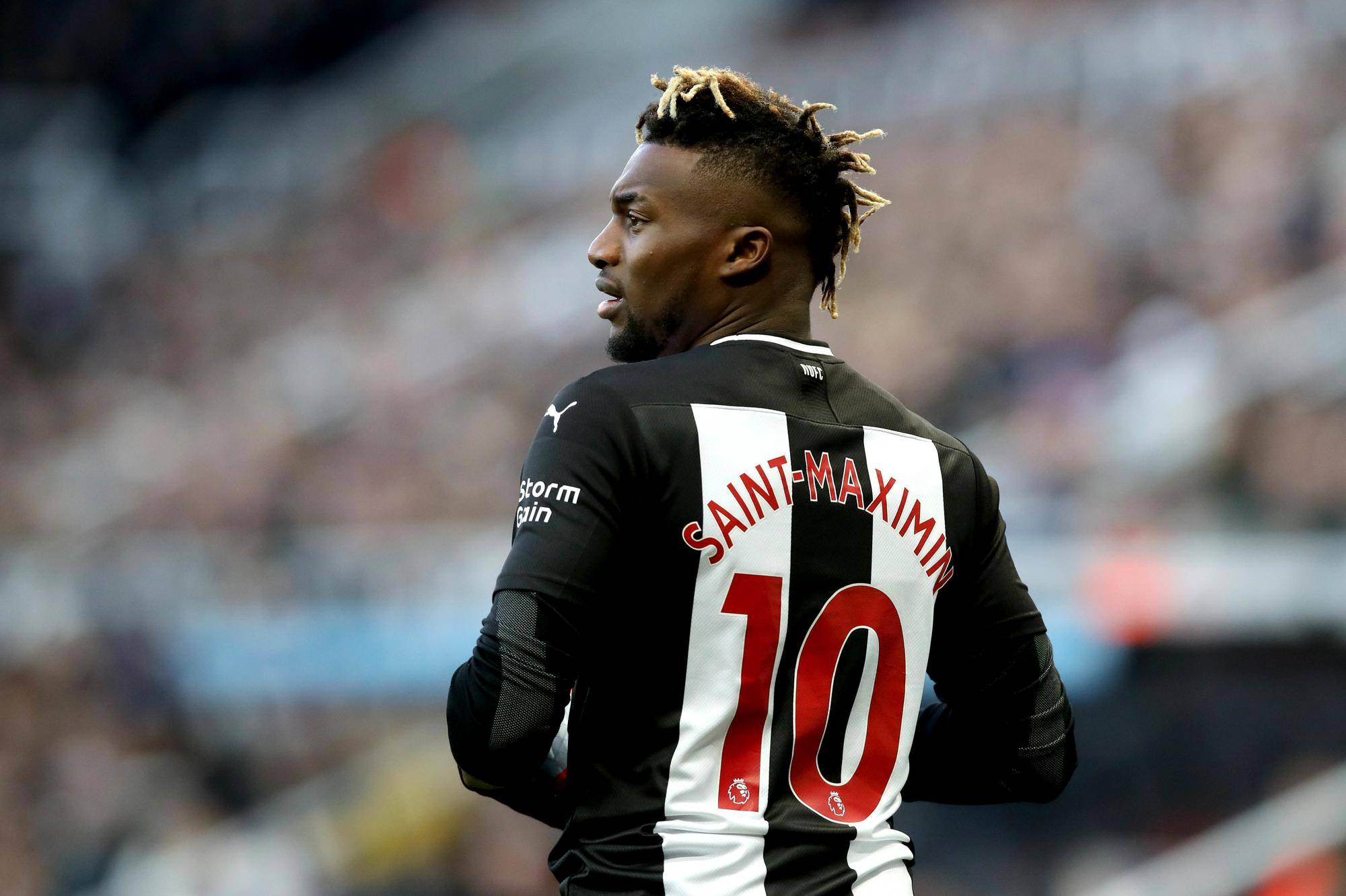 谢菲联喜迎胜利,英超保级希望重新燃起 谢菲联喜迎胜利,英超保级希望重新燃起