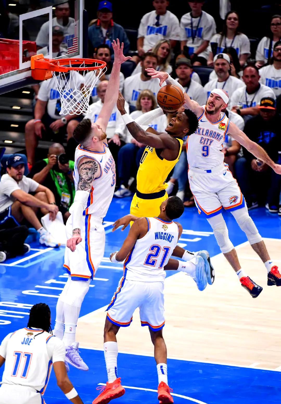 包含惊险一战！球队在加时赛中险胜对手的词条