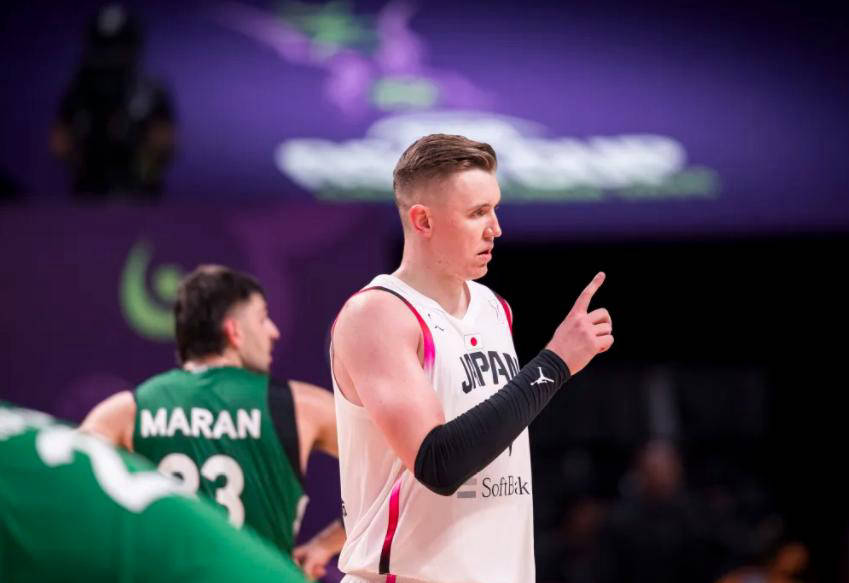 包含惊险一战！球队在加时赛中险胜对手的词条