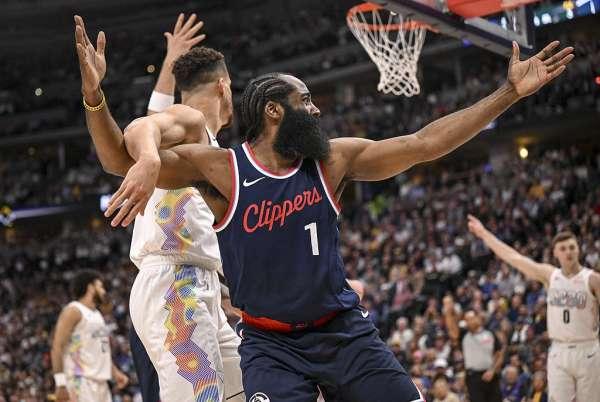 火箭不敌骑士，哈登状态依然低迷