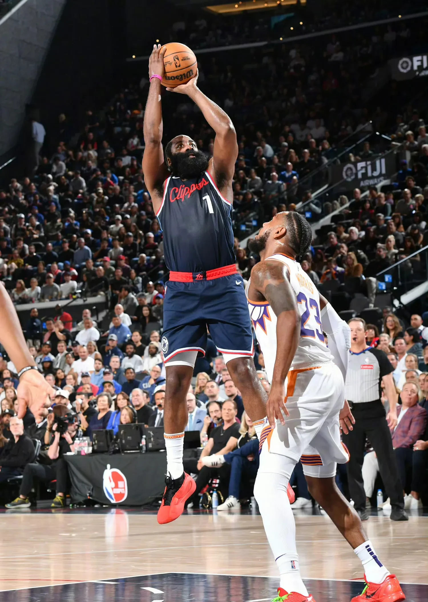 火箭不敌骑士，哈登状态依然低迷