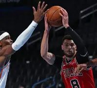 公牛队大胜老鹰队，季后赛前景蒙上一层阴影