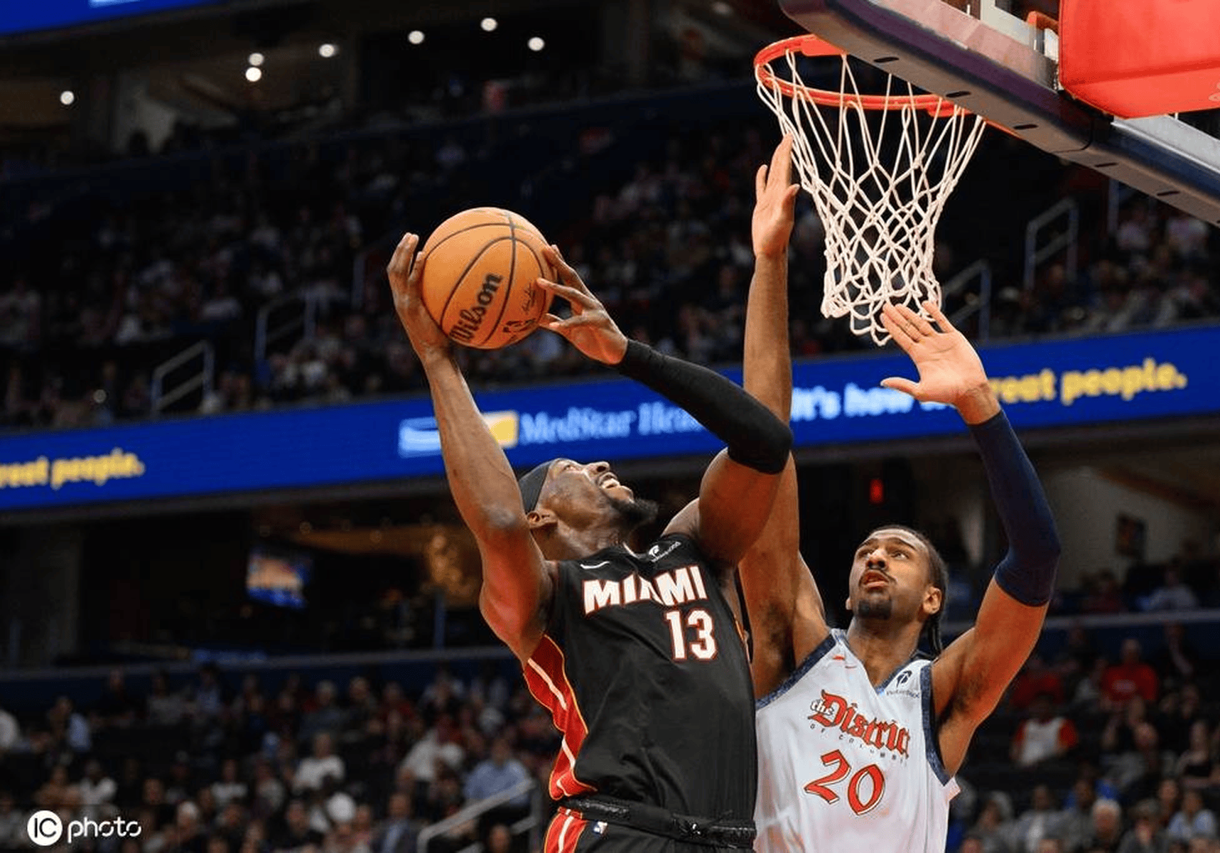 热火主场击败奇才,追平东部第三 热火主场击败奇才,追平东部第三