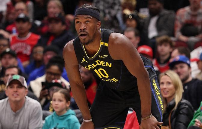 勇士队遭遇魔术队逆转,失去领先地位 勇士队遭遇魔术队逆转,失去领先地位