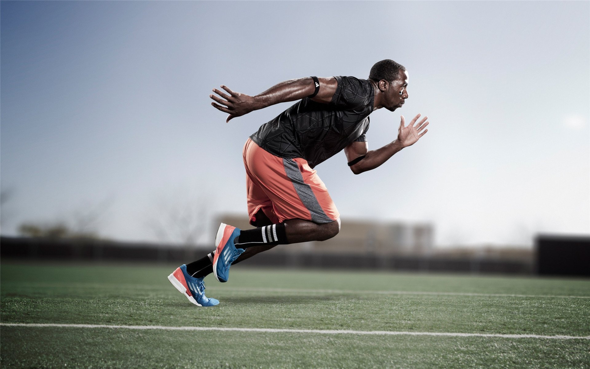 双重碾压，当奥地利铁骑踏过法兰西，马龙以沉默诠释统治